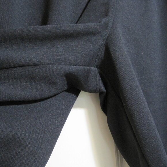 Nike Black Athletic Shorts - Picture 2 of 7